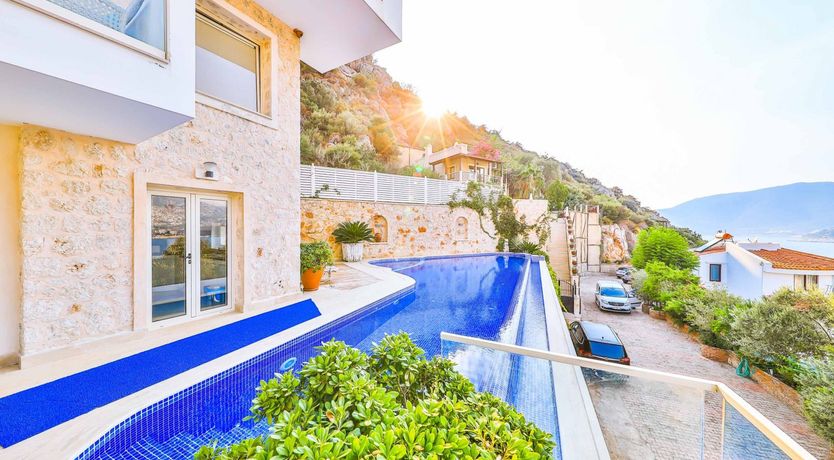 Photo of Taurus Twilight