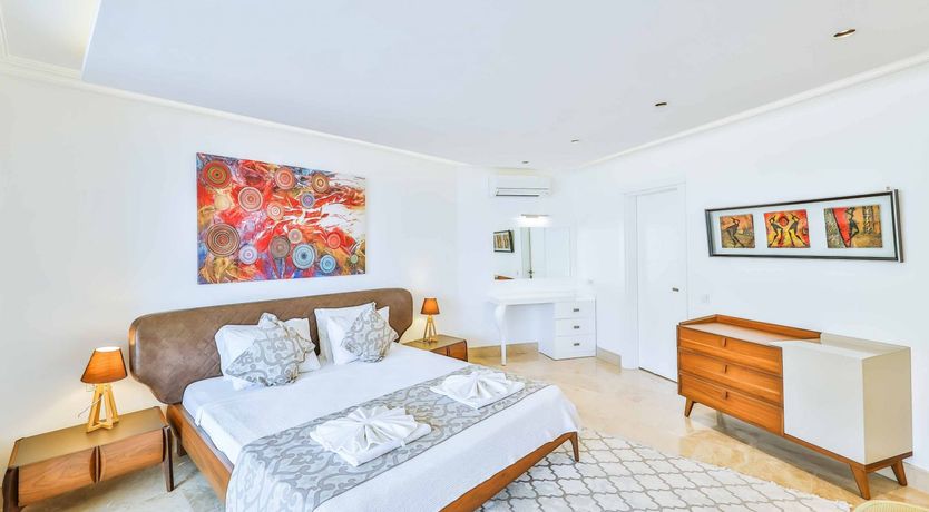 Photo of Taurus Twilight