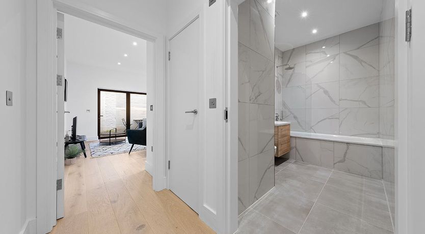 Photo of Thames Sunrise