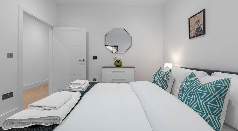 Photo of Thames Sunrise