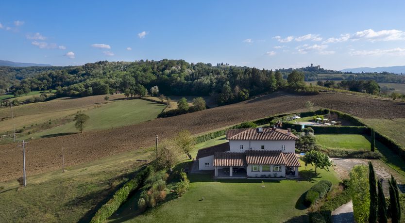 Photo of Olives & Roses