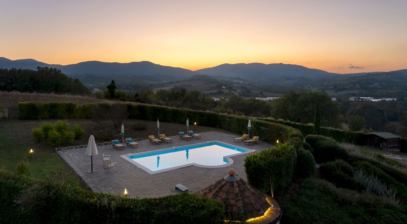 Photo of Olives & Roses