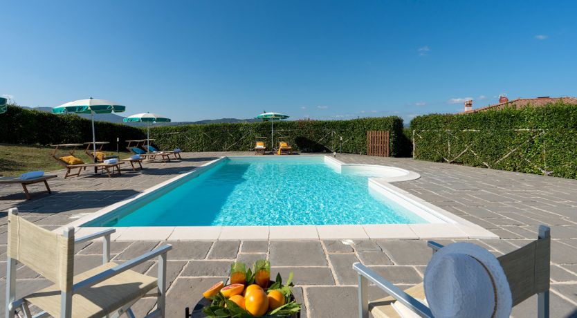 Photo of Olives & Roses