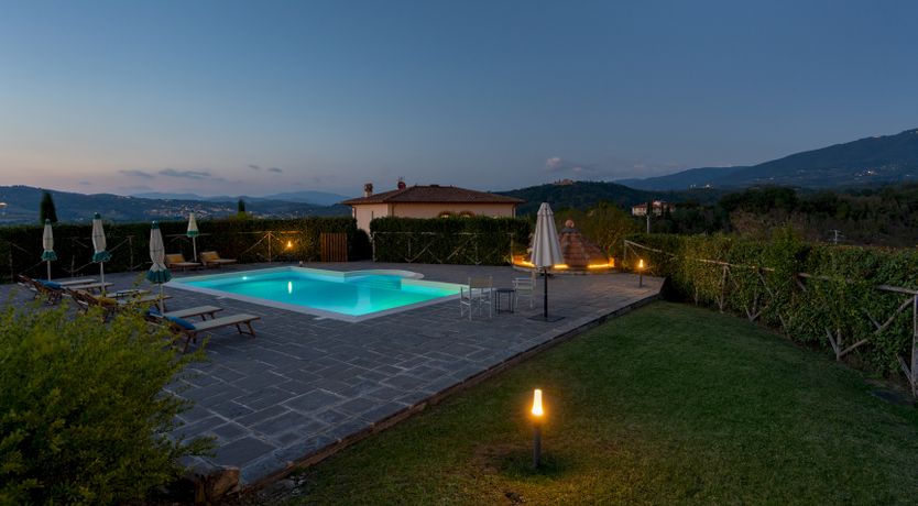 Photo of Olives & Roses