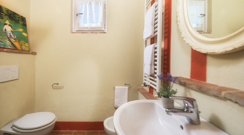 Photo of Olives & Roses