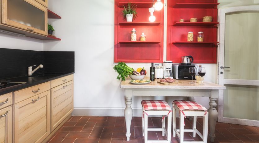 Photo of Olives & Roses