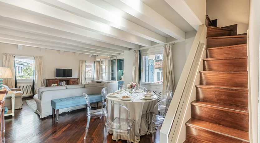 Photo of Venice, I Can Feel the Waves