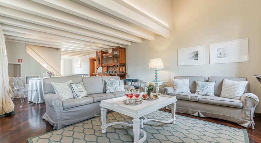 Photo of Venice, I Can Feel the Waves