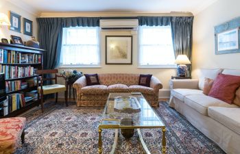 The Oasis of London Holiday Cottage