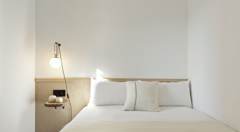 Photo of Tiptoes On The Roof