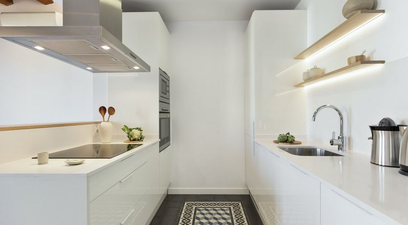 Photo of Tiptoes On The Roof