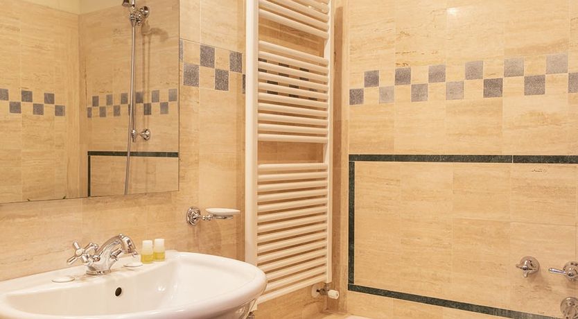 Photo of Toasted Oak