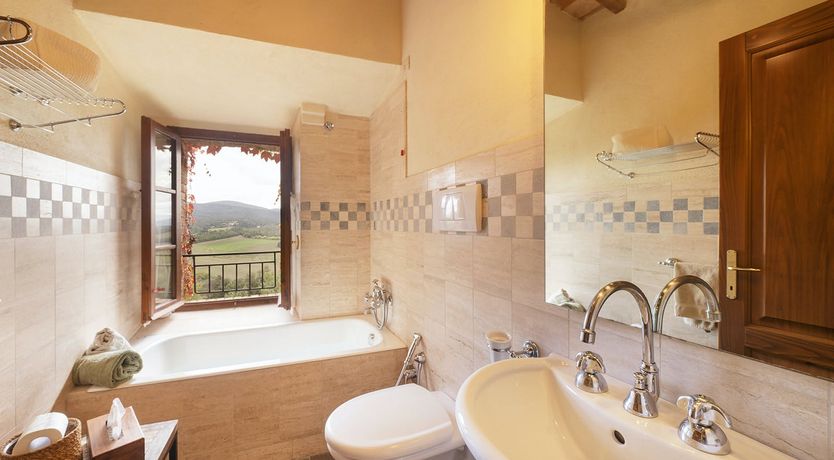 Photo of Toasted Oak