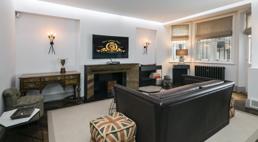 Photo of The Ritzy Rose