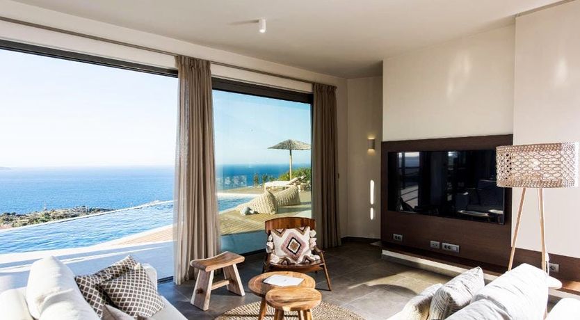 Photo of Nymph & Sea