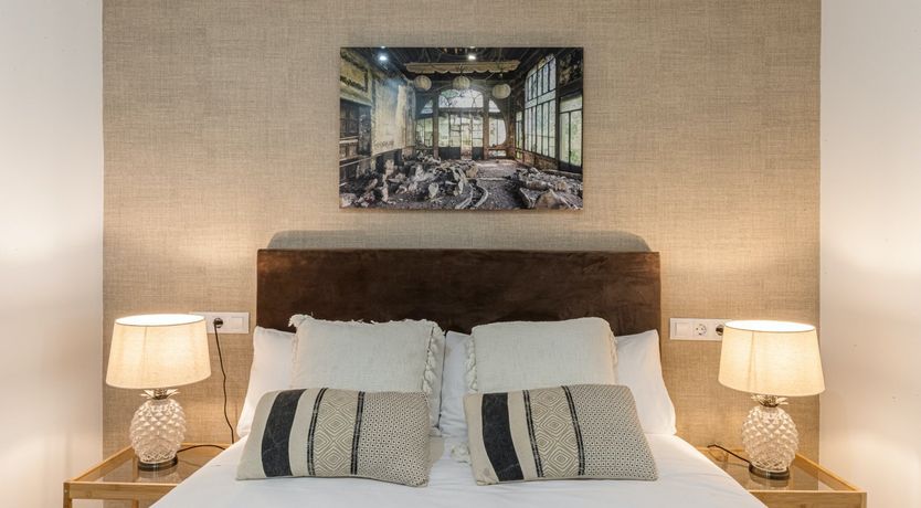 Photo of Spanish Stroll