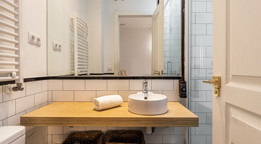 Photo of Spanish Stroll