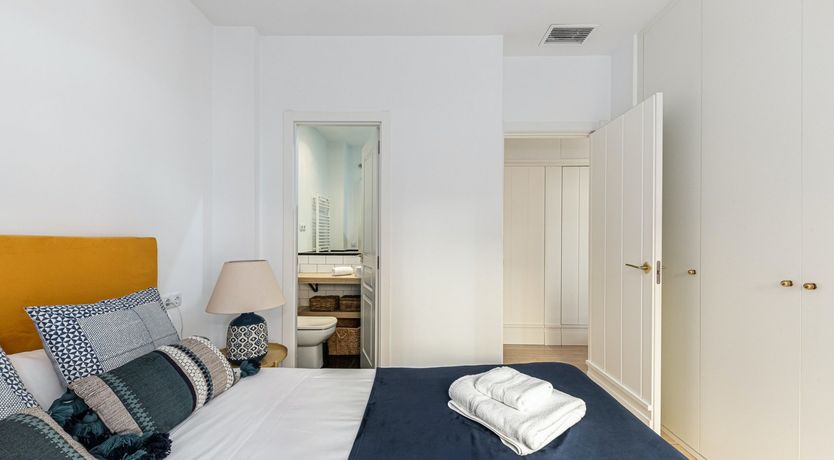 Photo of Spanish Stroll