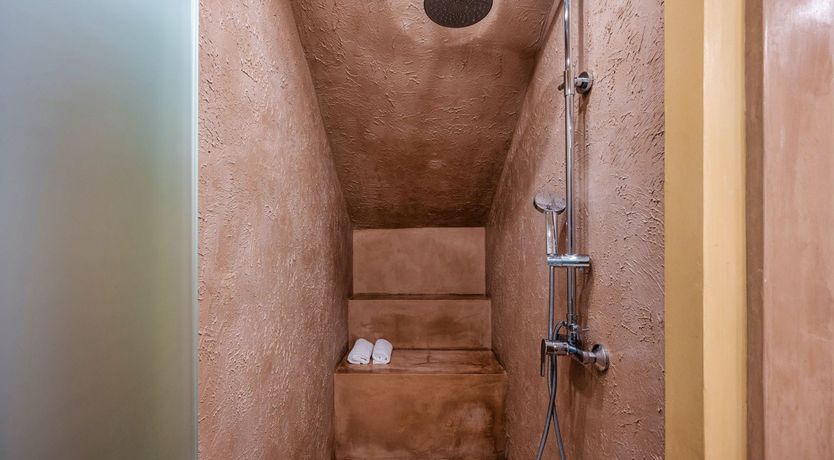 Photo of White Horizon