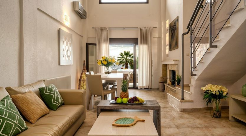 Photo of White Horizon