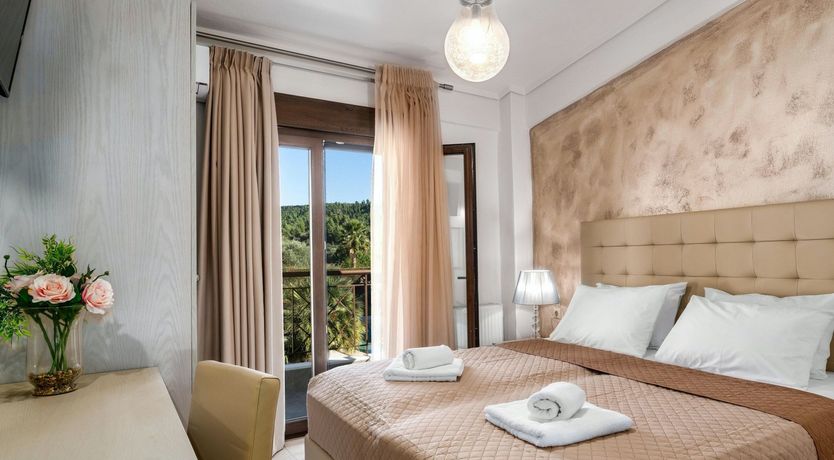 Photo of White Horizon