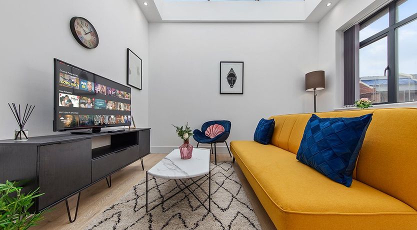 Photo of Kingston Calm