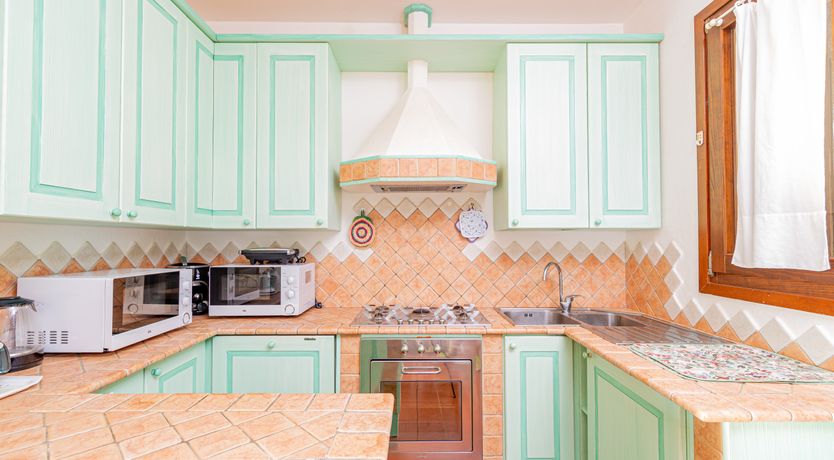 Photo of Apples & Oranges