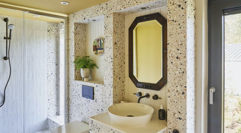 Photo of The Amber Rose