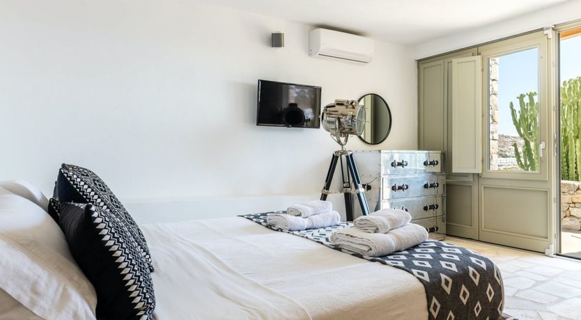 Photo of The Blue Harmony