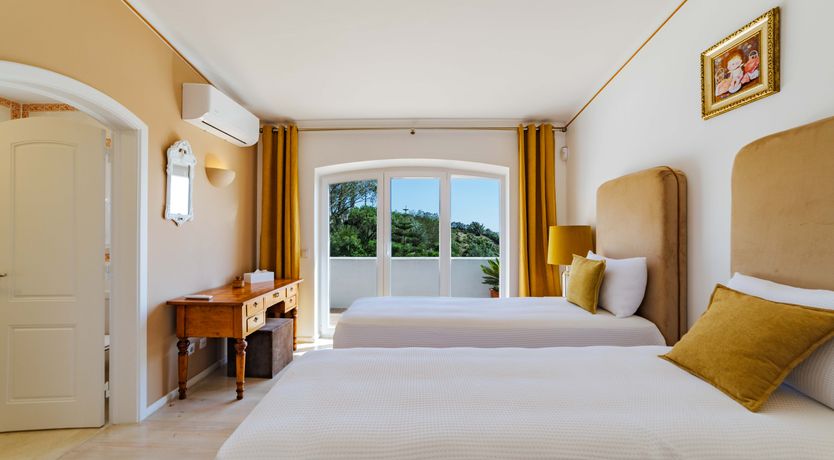 Photo of Warm & Cosy