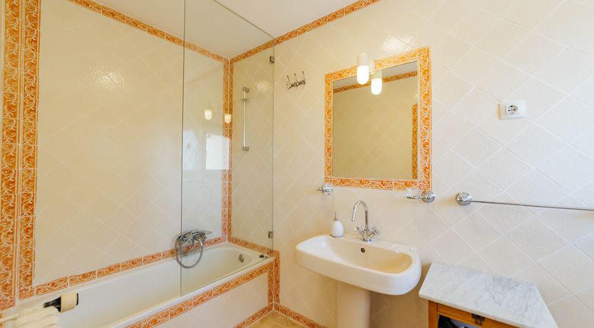 Photo of Warm & Cosy