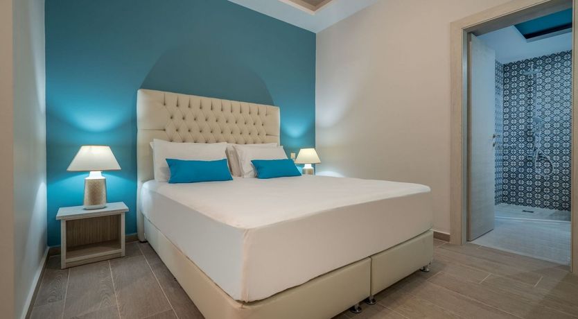 Photo of Sun-Hued Harmony