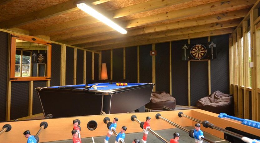 Photo of 1 Bed in Trebudannon