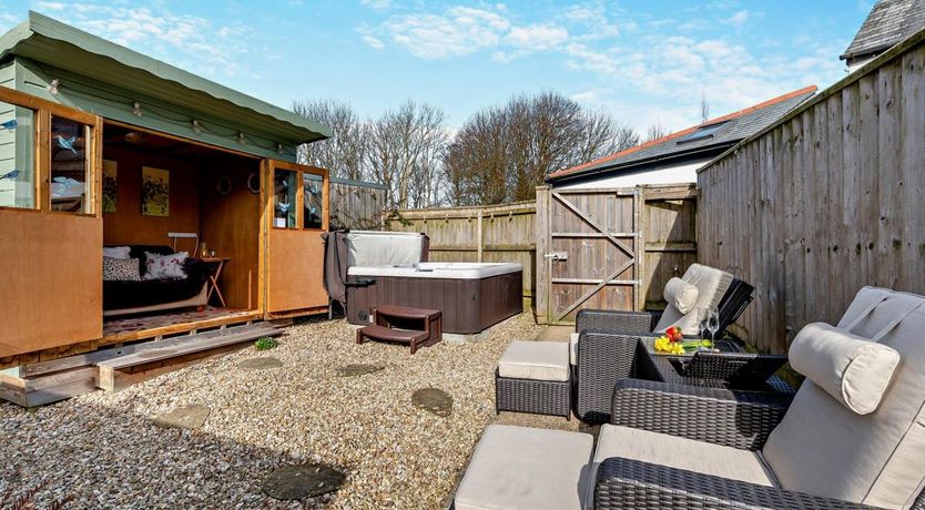 Photo of 1 Bed in Trebudannon