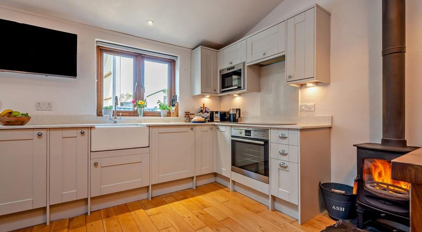 Photo of 1 Bed in Trebudannon