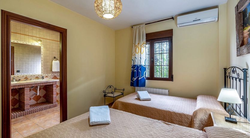 Photo of Azul Azulejo