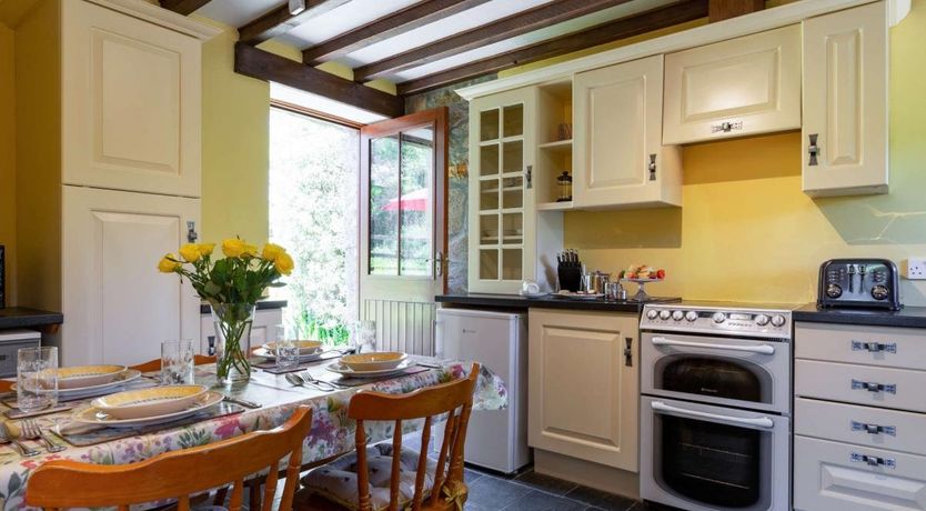 Photo of 2 Bed in Cardinham