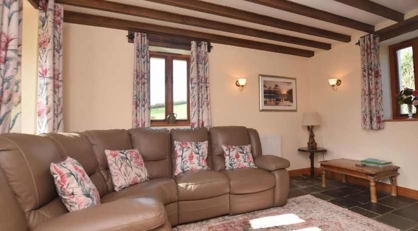 Photo of 2 Bed in Cardinham