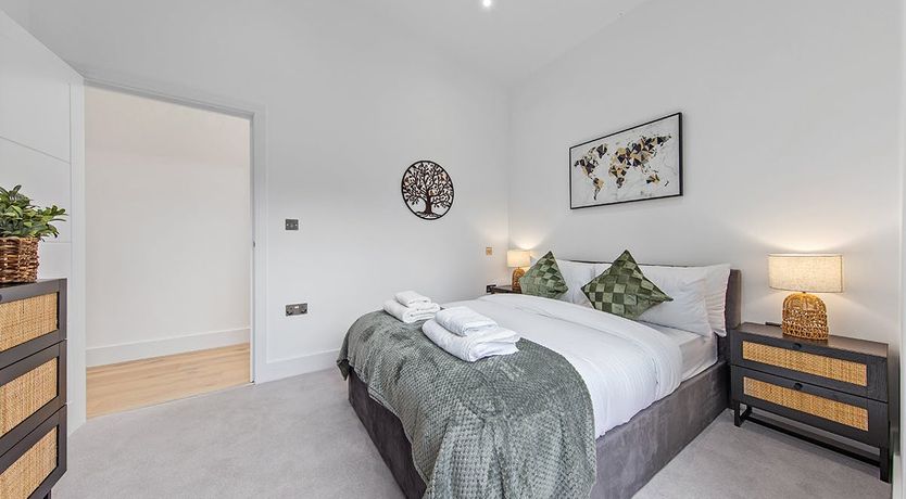 Photo of A West London Perspective