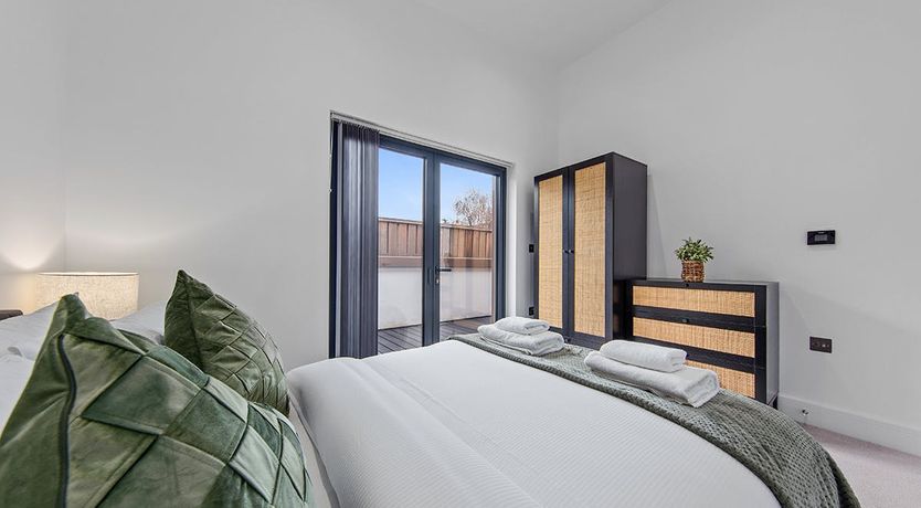 Photo of A West London Perspective