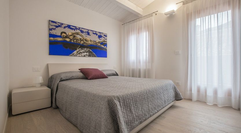 Photo of The Oyster Shell