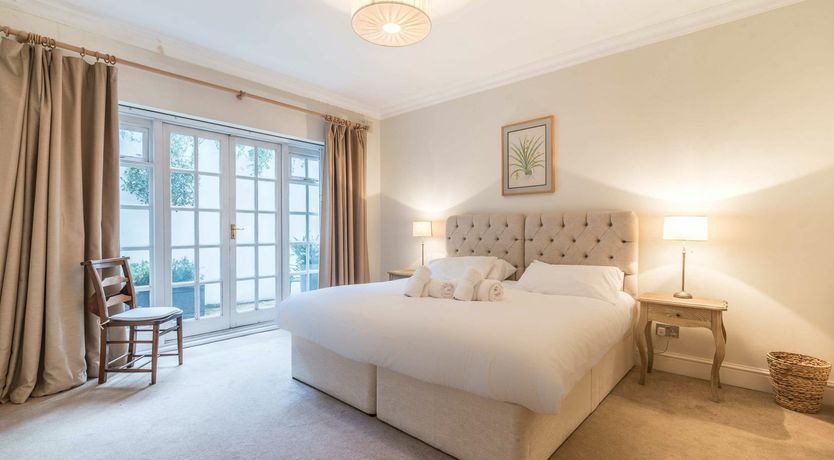 Photo of The Olde Time