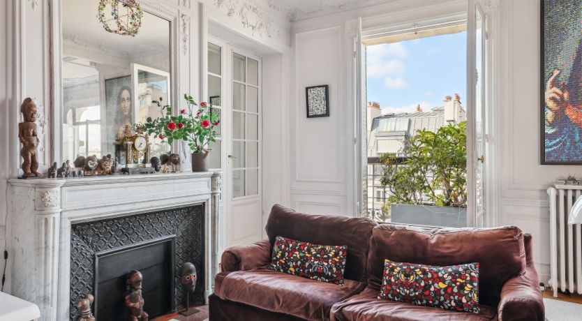 Photo of Monkey & Palme