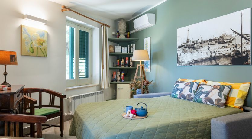 Photo of The Blue Opal