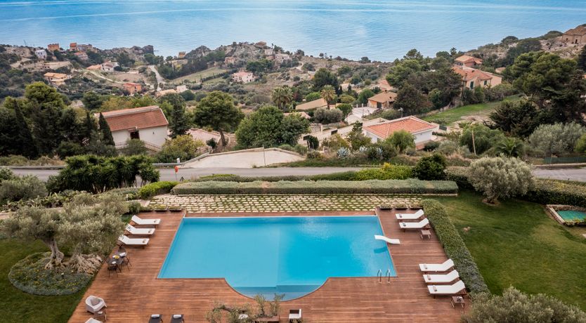 Photo of The Blue Opal