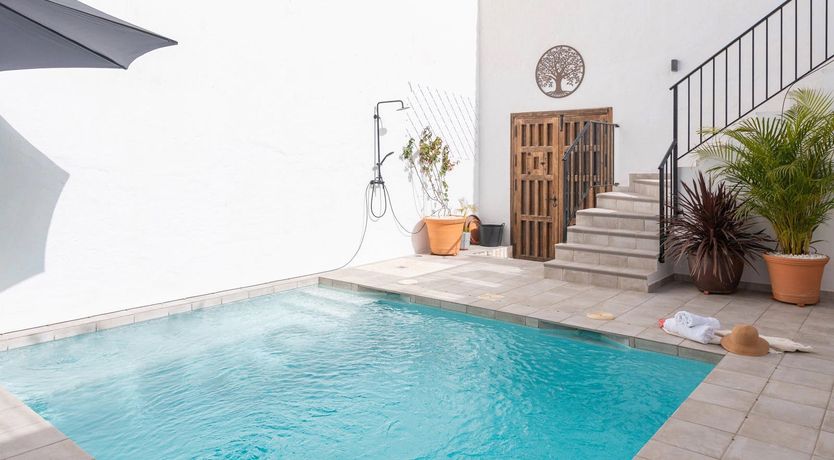 Photo of The Mountain Blue