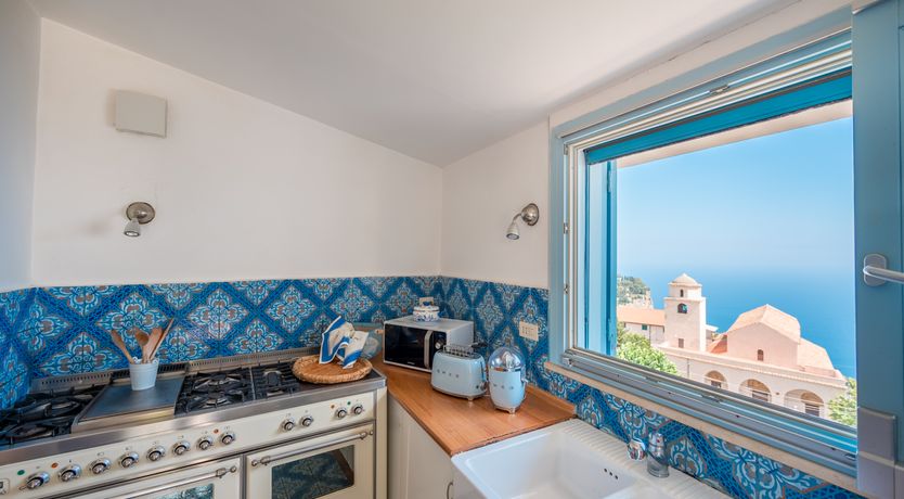 Photo of Sea Breeze & Citrus