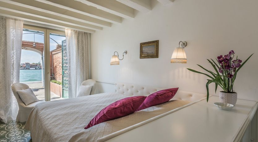 Photo of The Classic Flamingo