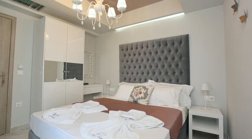 Photo of Grecian Gem