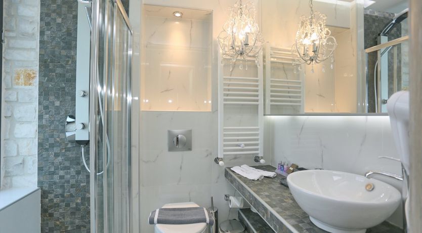 Photo of Grecian Gem